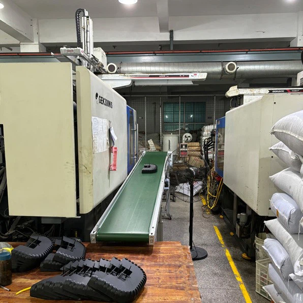 product-596-596 product-596-596